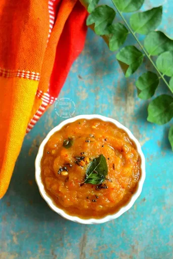 Raw Onion Chutney | Pacha Vengaya Chutney