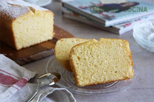 Bizcocho de limón casero, receta clásica