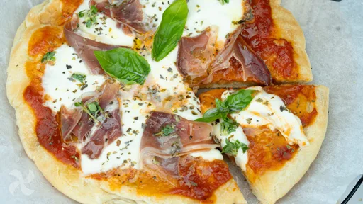 Pizza napolitana en sartén