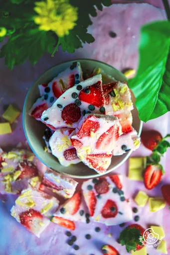 Strawberry Yogurt Bark