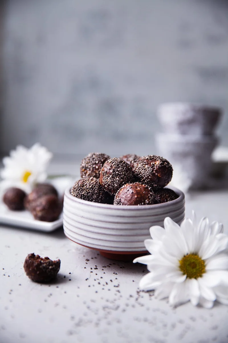 Cocoa Chia Nut Energy Balls