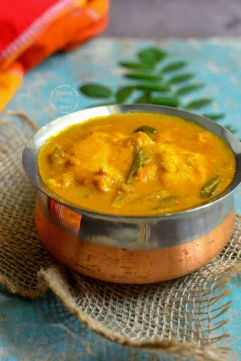 Curry de huevos estilo Tamil - Udaitha Muttai Kuzhambu