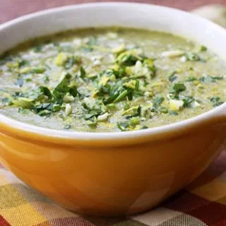 Crema de brócoli con gremolata