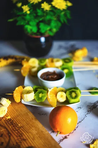 Brochetas de fruta tricolor