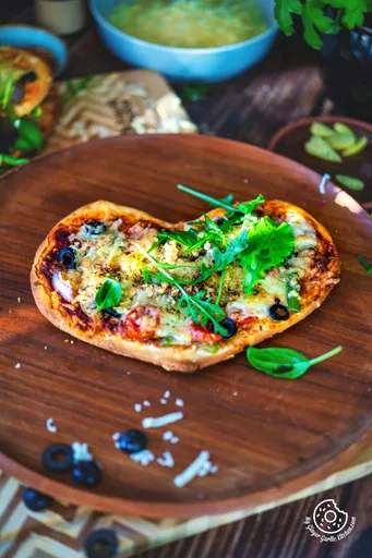 Vegetarian Heart Pizza