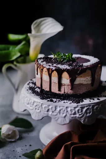 Easy Eggless Triple Chocolate Mousse Cake