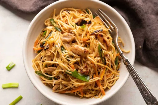 Chow Mein de Pollo Falso
