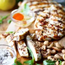 Pollo a la parrilla con salsa agridulce picante