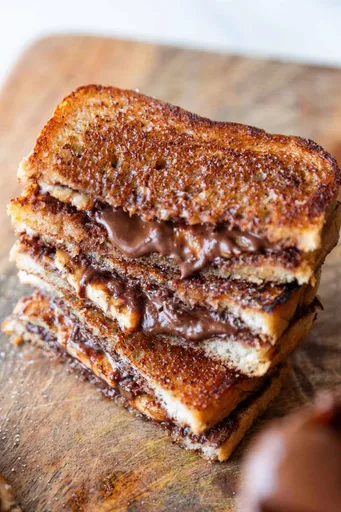 Grilled Nutella Banana Sandwich