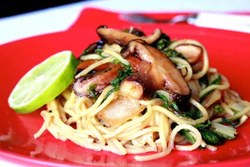 Mushroom Noodle
