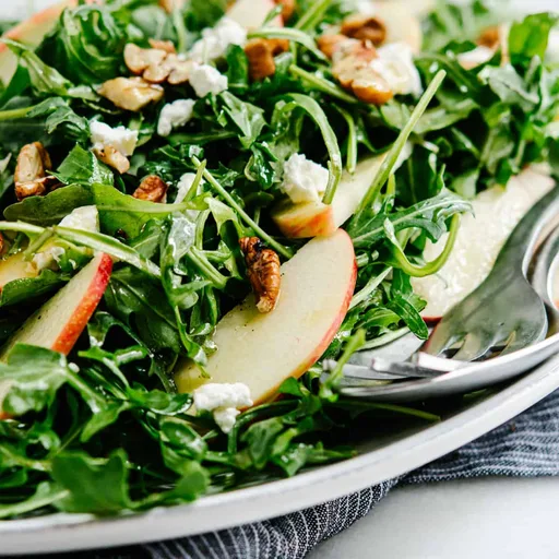 Ensalada de rúcula y manzana