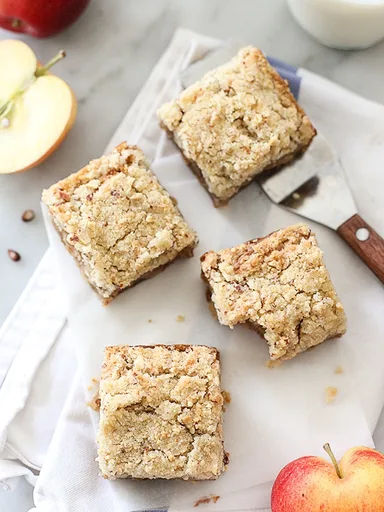Apple Blondies with Cinnamon Almond Streusel