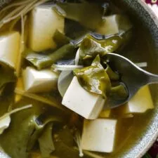 Korean Seaweed Soup (Tofu Miyeok-Guk)