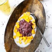 Arroz glutinoso con mango tailandés