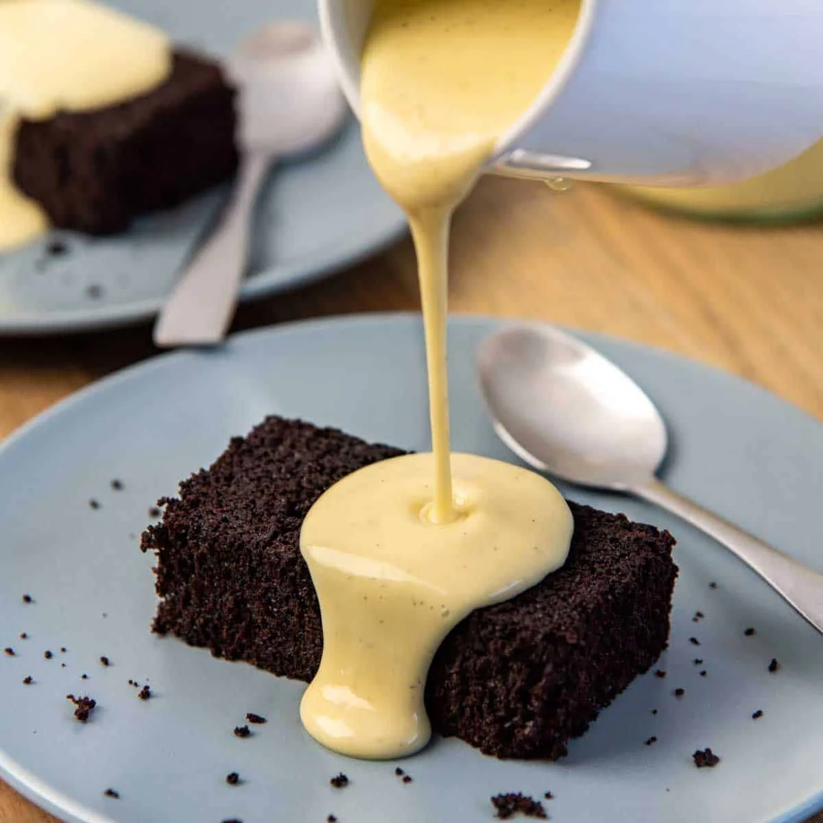 Receta de crema inglesa de vainilla (crema pastelera líquida)