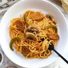Espaguetis a la Napolitana