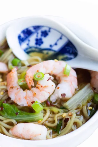 Quick Chinese Shrimp Noodle Soup