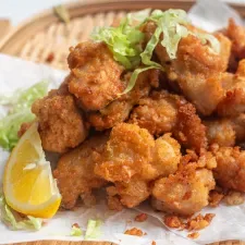 Pollo frito japonés (Karaage)