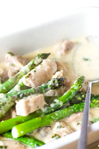 Skinny Creamy Asparagus Chicken
