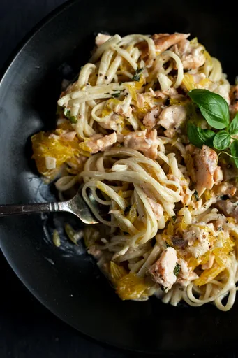 Receta de pasta cremosa con salmón