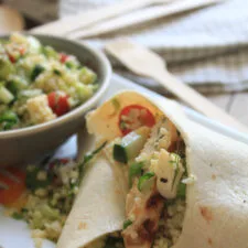 Wraps de pollo a la parrilla y tabulé
