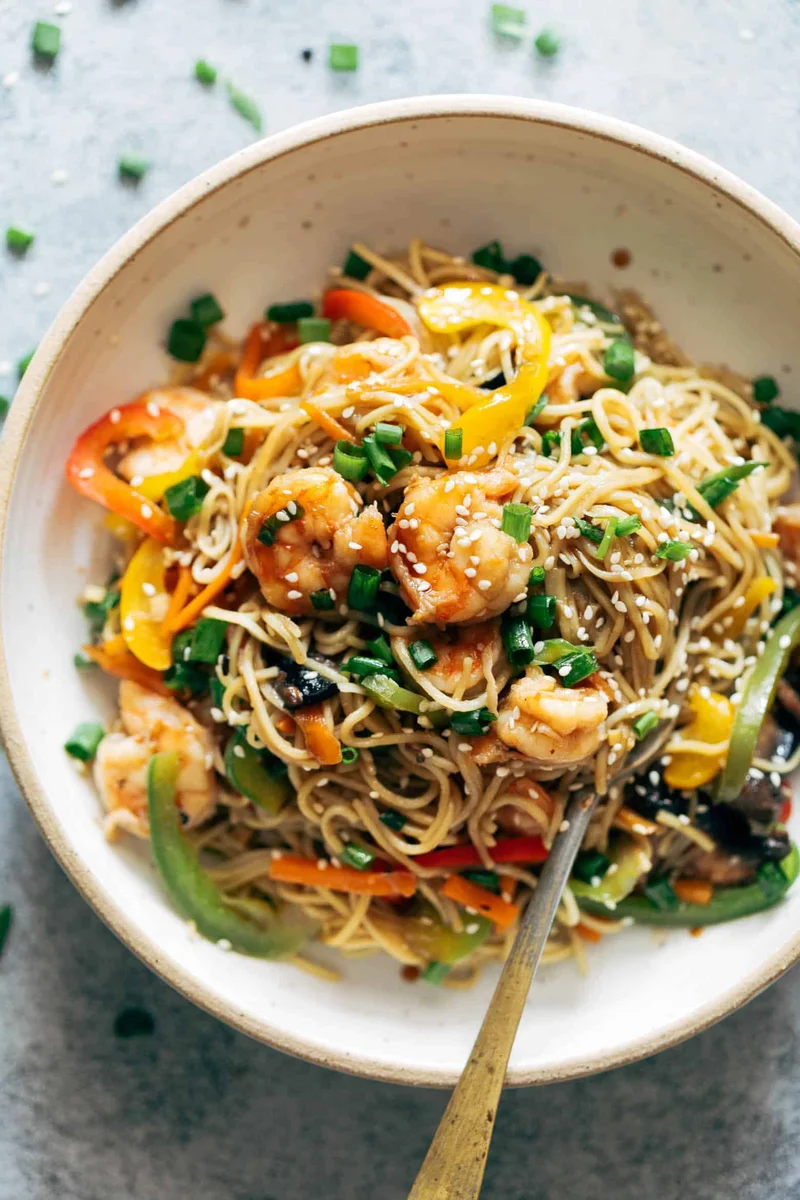 Shrimp Chow Mein (One Pot Meal, 30 minute)