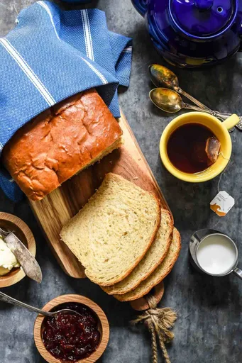 Homemade Amish White Bread