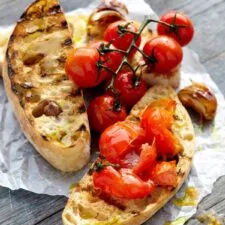 Pan con tomate