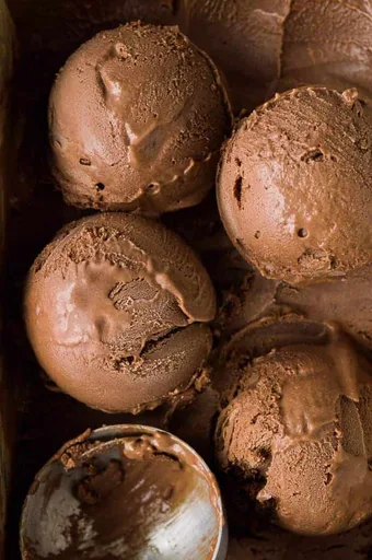 Rich And Creamy Vegan Chocolate Ice Cream