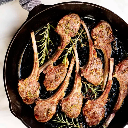 Chuletas de cordero a la sartén
