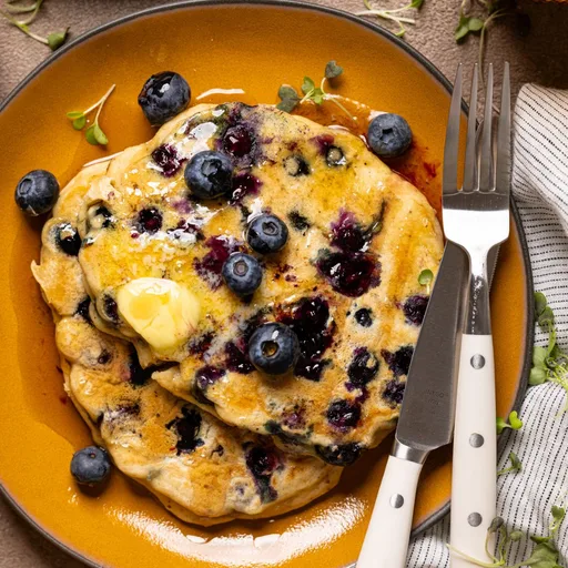 Extra Fluffy Honey Blueberry Pancakes