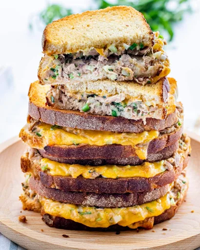 Sándwich de Atún Fundido