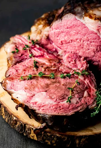 Sous Vide Rib Roast with Red Wine Jus
