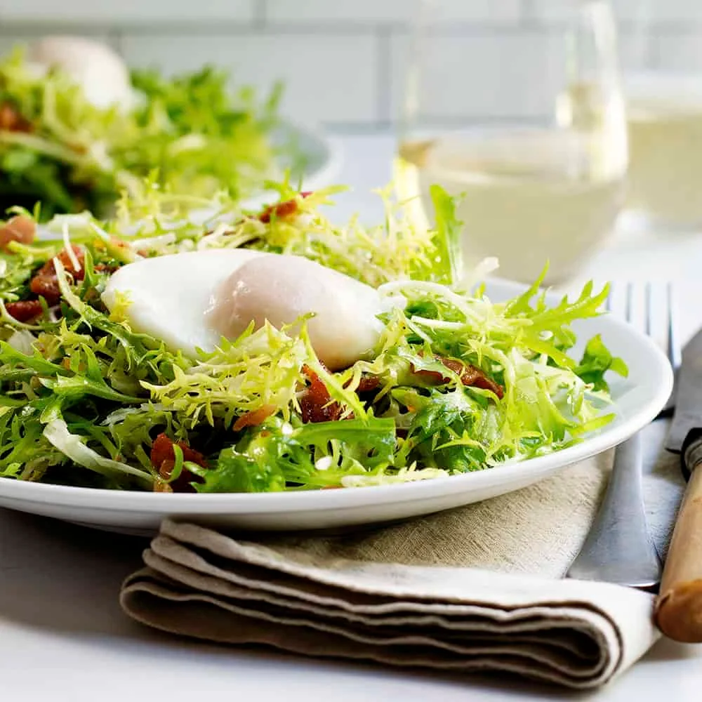 Salad Lyonnaise