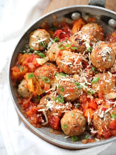 Spicy Tomato and Apricot Sauce