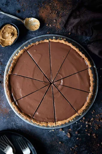 Vegan Peanut Butter Chocolate Tart