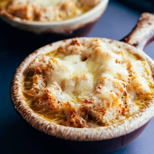 Vegetarian French Onion Soup