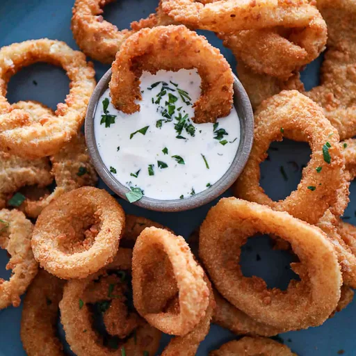 Crispy Air Fryer Onion Rings (Recipe From Frozen) | Sip Bite Go