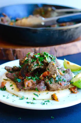 Arepa with Beef Liver in Creole Sauce Recipe (Arepa con Higado en Salsa Criolla)