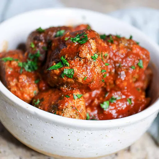 Slow Cooked Beef Meatballs With Cauliflower Rice (AKA Keto Low Carb Porcupine Meatballs) Recipe | Sip Bite Go