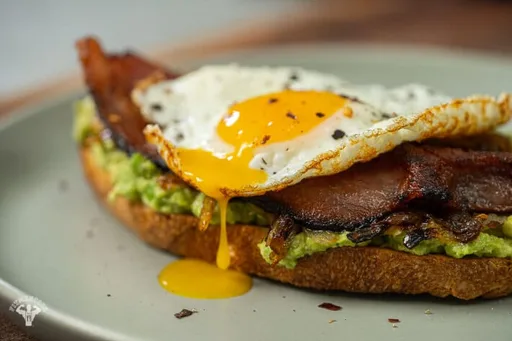 Tostada de aguacate definitiva