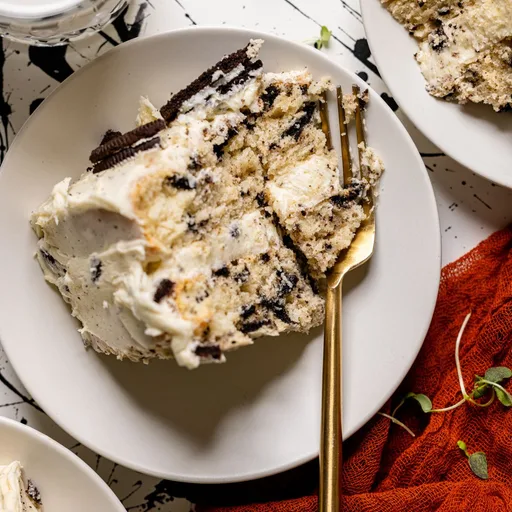 The Fluffiest Vegan Vanilla Oreo Cake