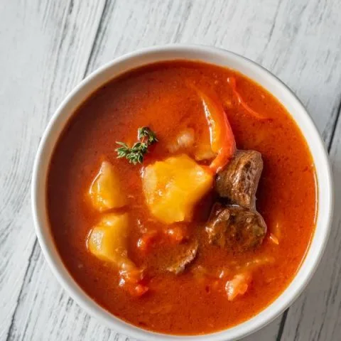 Receta de guiso de chorizo español