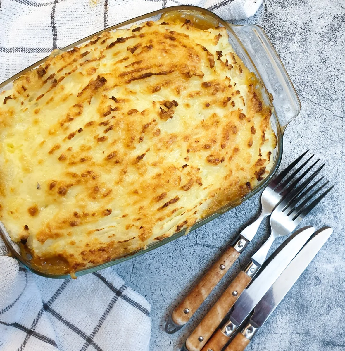 Cottage Pie with a crispy potato topping