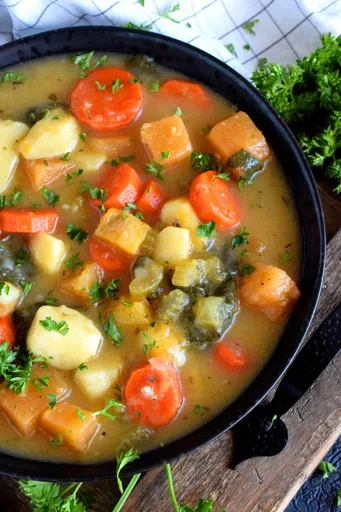 Chunky Vegetable and Spinach Soup