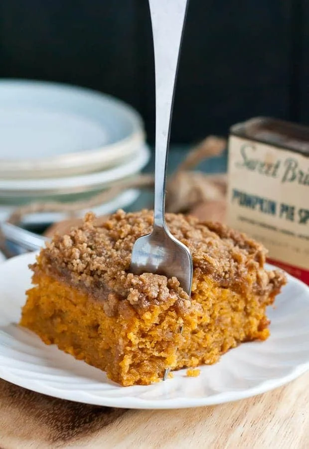Pumpkin Spice Crumb Cake