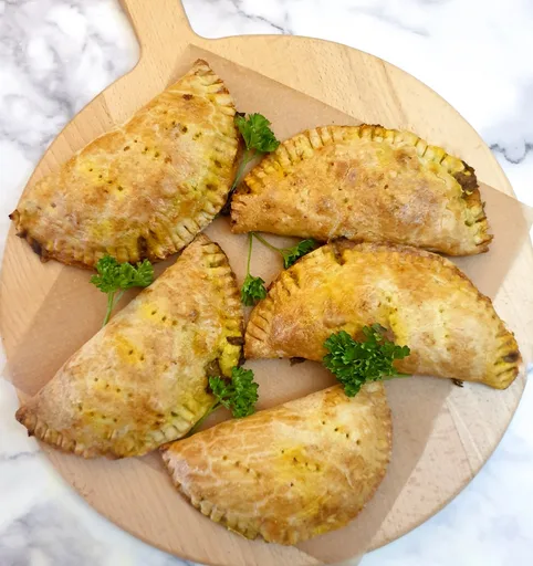 Empanadas de pollo al curry