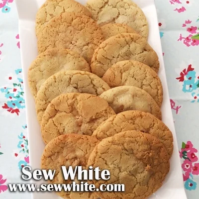 Peanut Butter and Banana Cookies