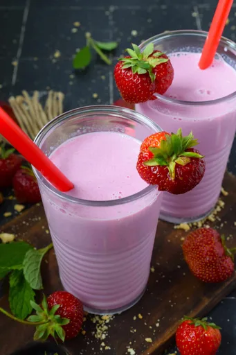 Homemade Strawberry Milk