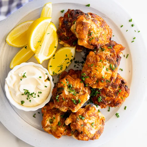 Easy Salmon Cakes